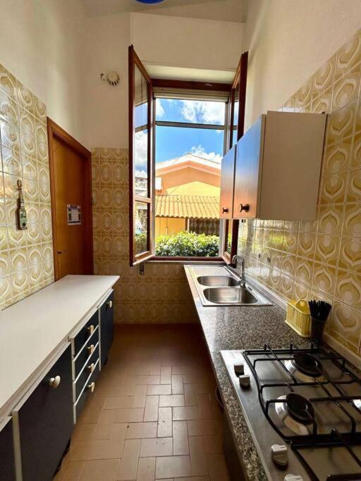 Green Home Front Poetto Beach, Cagliari, By Home&Experience Exteriör bild